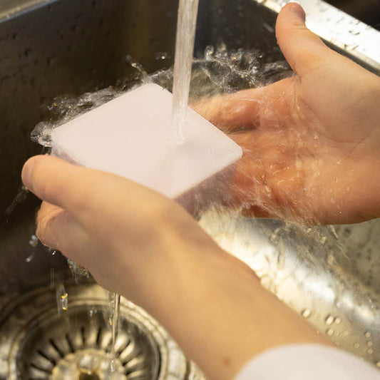 Pourquoi faut-il absolument passer au savon solide pour laver votre enfant ?
